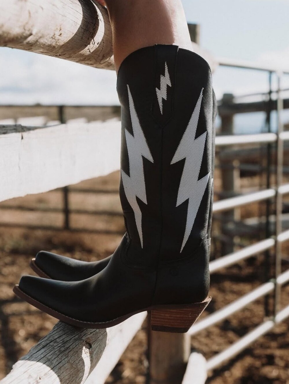 Dingo Black Thunderbolt Leather Boots Brand New In Box